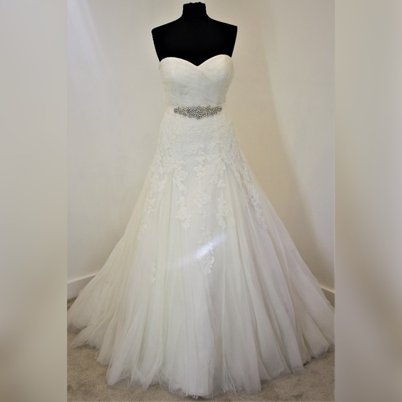 Dagen pronovias off white wedding dress NEW - Picture 4 of 4